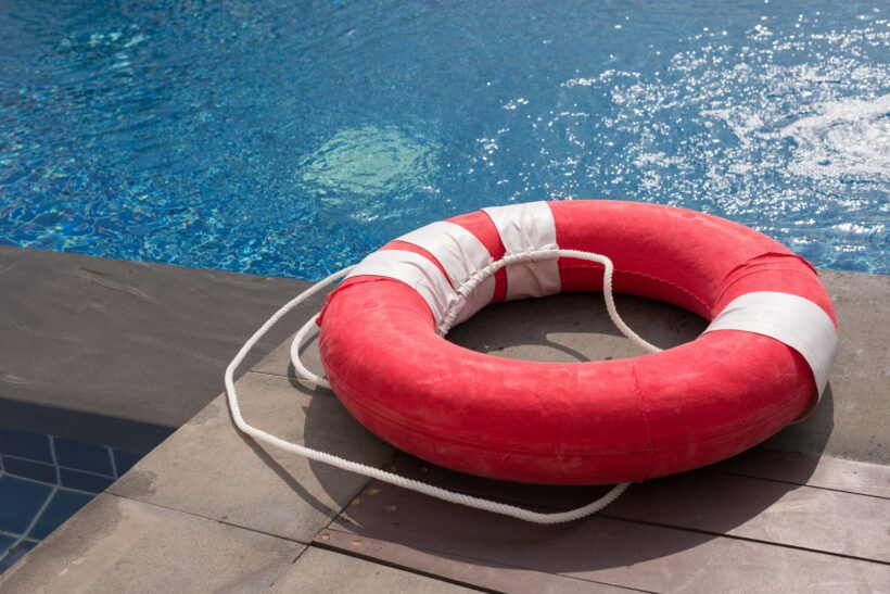 Syndrom ratownika to mechanizm obronny, w którym troska o innych staje się sposobem na unikanie własnych emocji. Dowiedz się więcej.