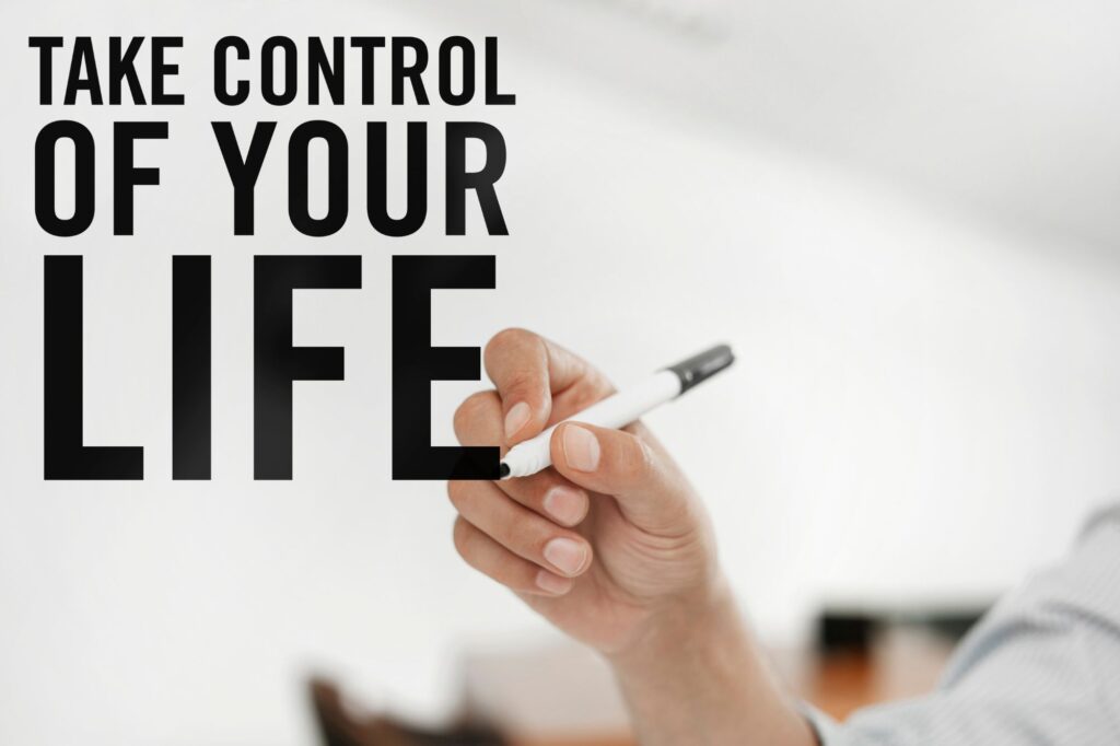 Chcesz mieć realny wpływ na swoje życie? Odpowiedzialność jest pierwszym krokiem. Zobacz, jak budować postawę sprawczości!