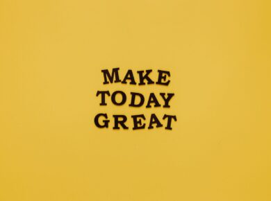 cytat, żółte tło napis Mąkę today great